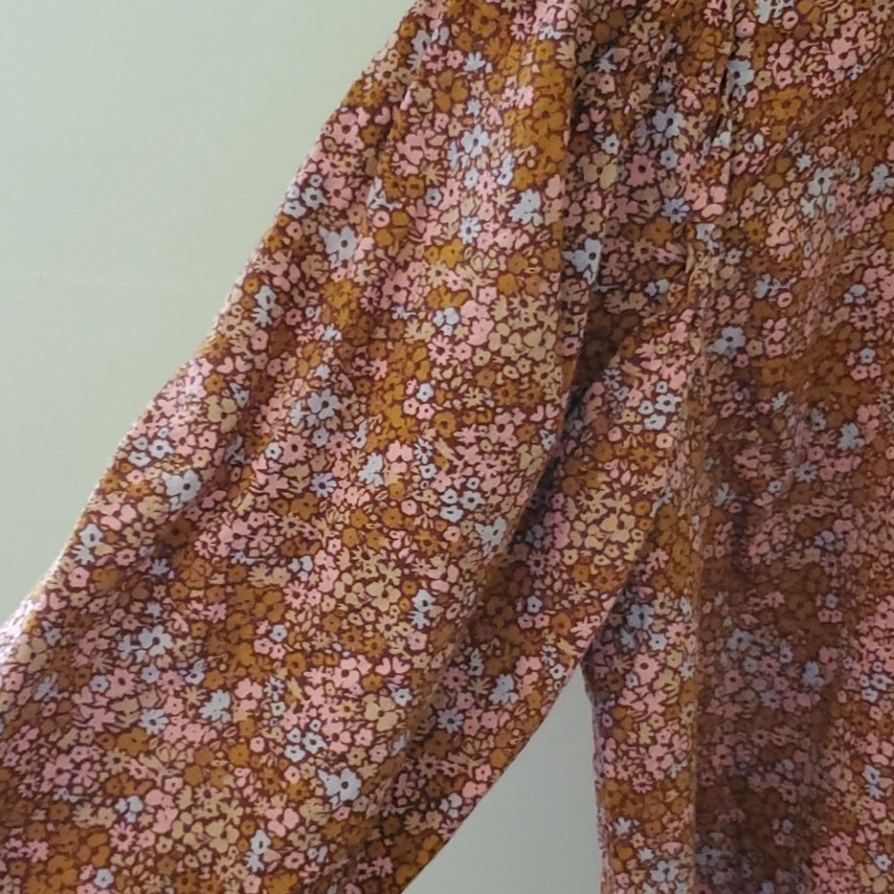 Universal Thread Brown Floral Ruffle Collar Top - Picture 6 of 11